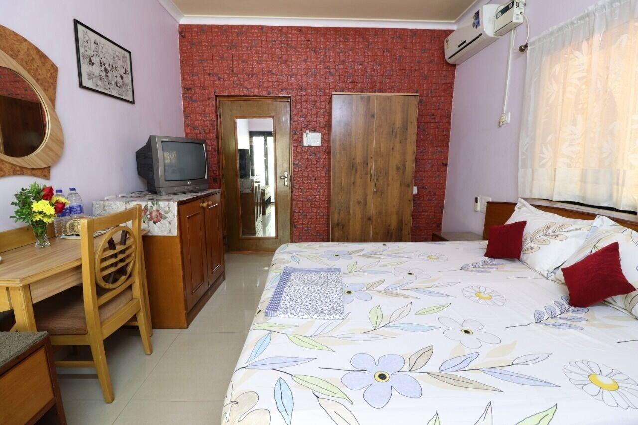 Mama Mids Home Morjim Extérieur photo